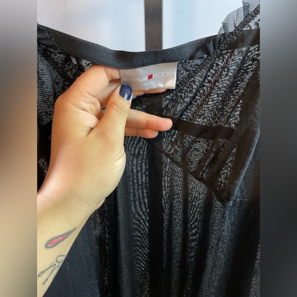 Avenue Mesh Leopard Chemise - Picture 2 of 4